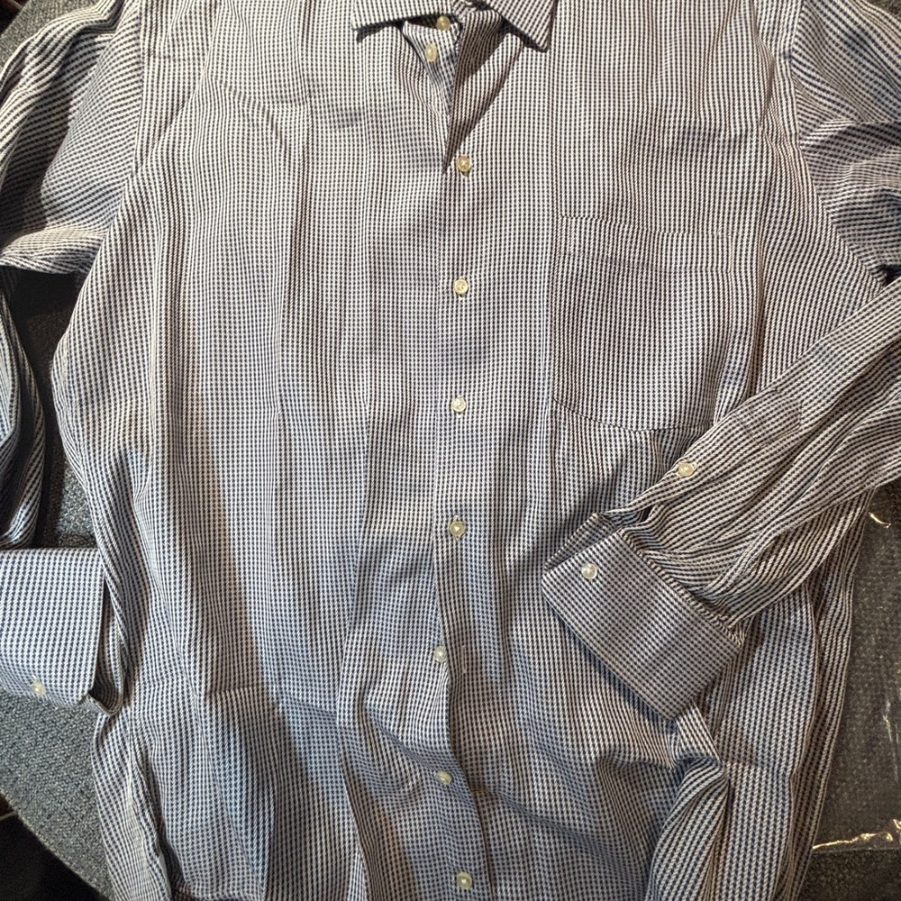 Stylish Black and White Checkered Men's Shirt